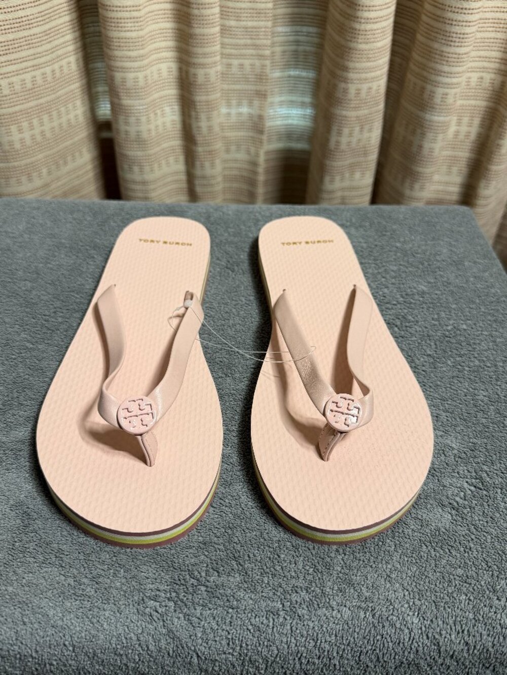 NWT Tory Burch Mini Minnie Flip-Flops in Porcelain Pink - Size  8